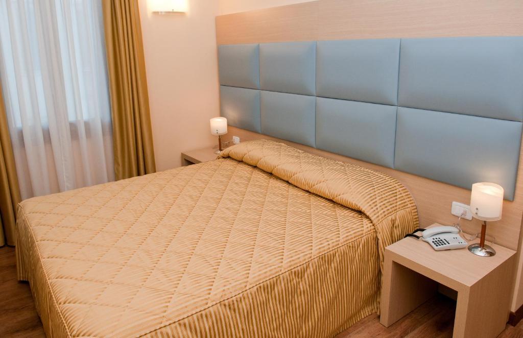 Hotel Villa Maternini 바졸라 객실 사진