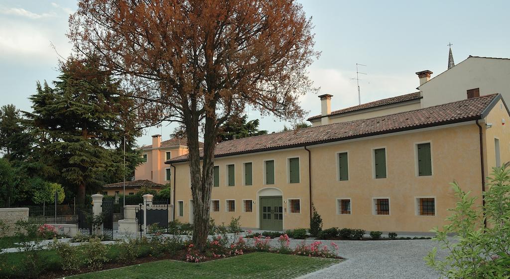 Hotel Villa Maternini 바졸라 외부 사진