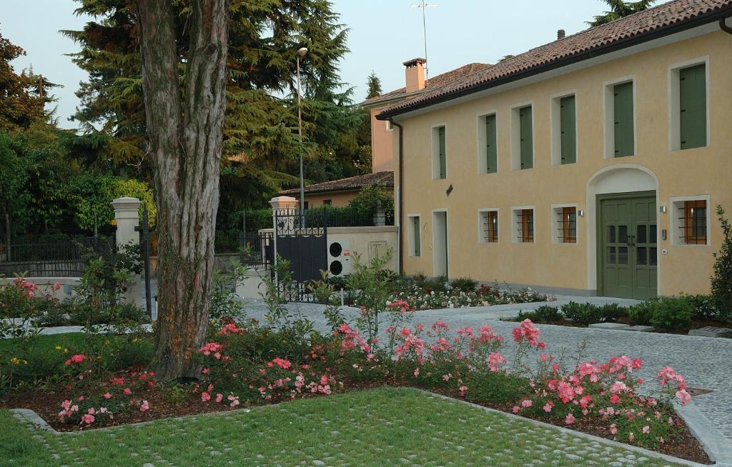 Hotel Villa Maternini 바졸라 외부 사진