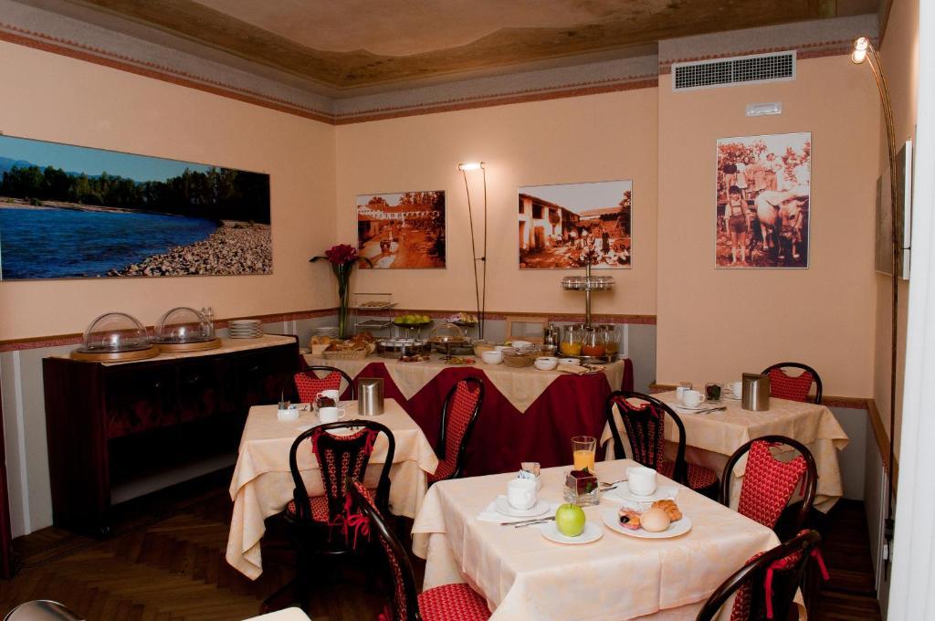 Hotel Villa Maternini 바졸라 외부 사진