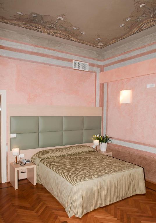 Hotel Villa Maternini 바졸라 외부 사진